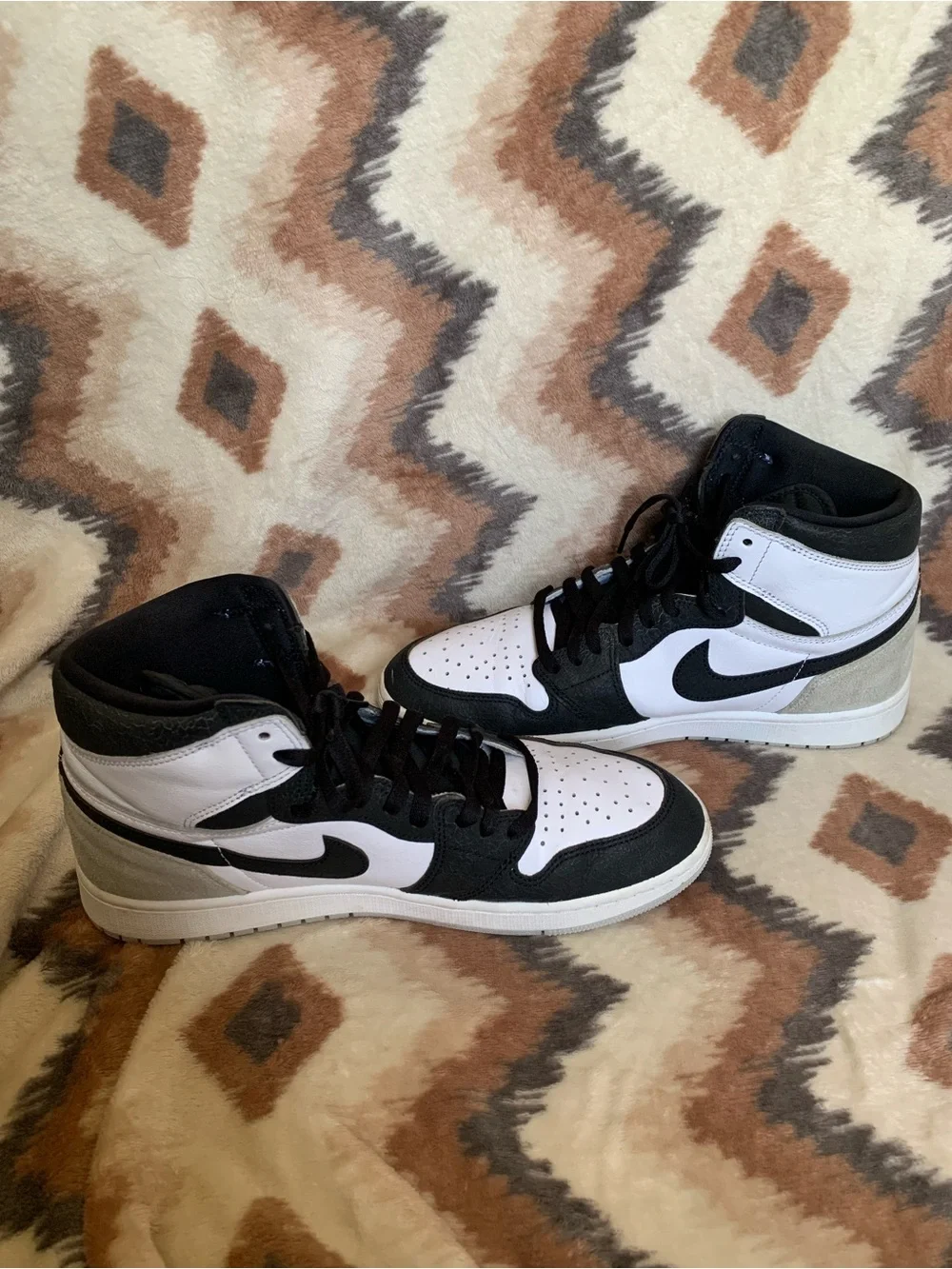 Air Jordan 1 Retro High OG White/black Lightly Used Size 12